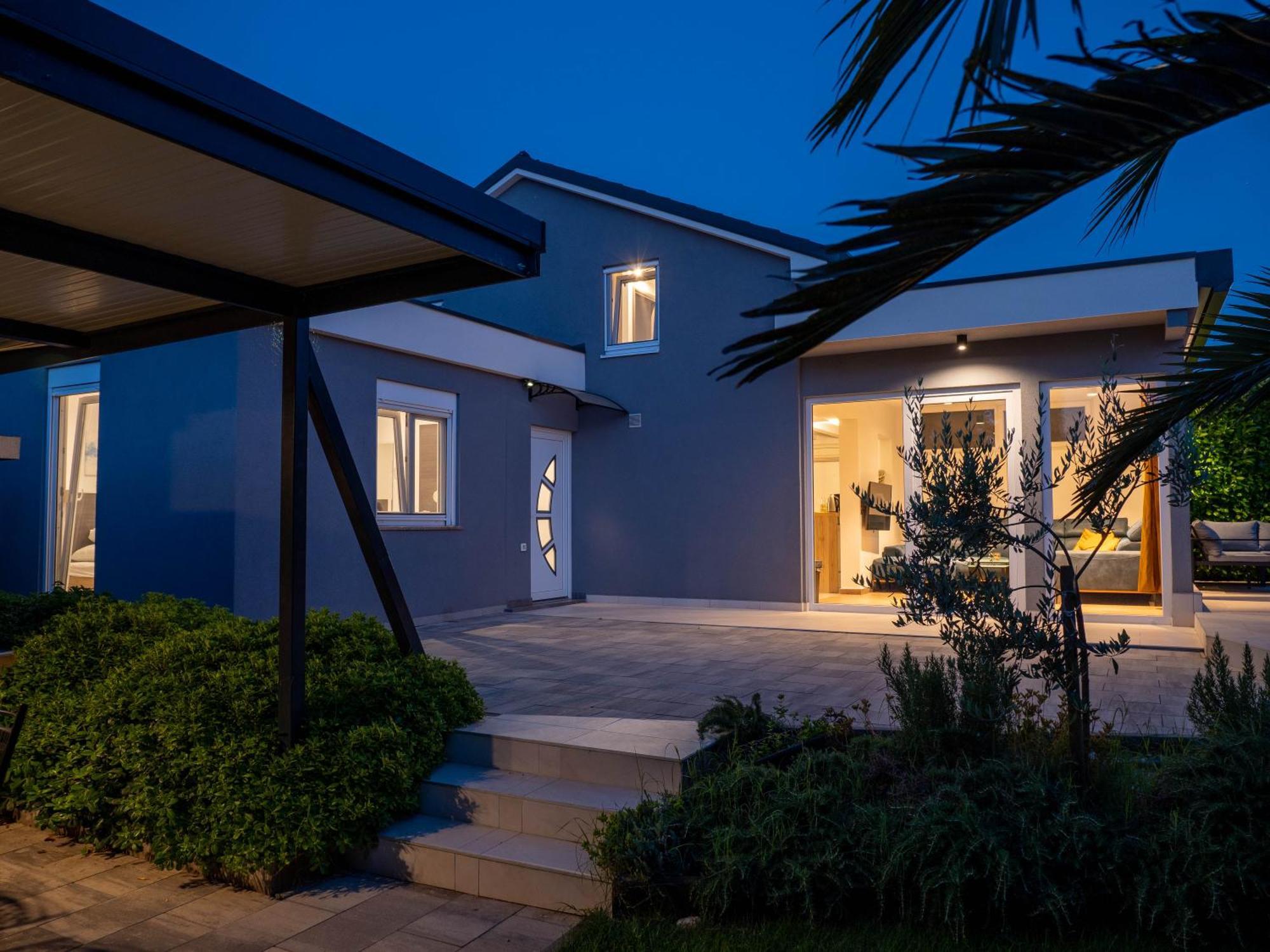 Vinky Villa